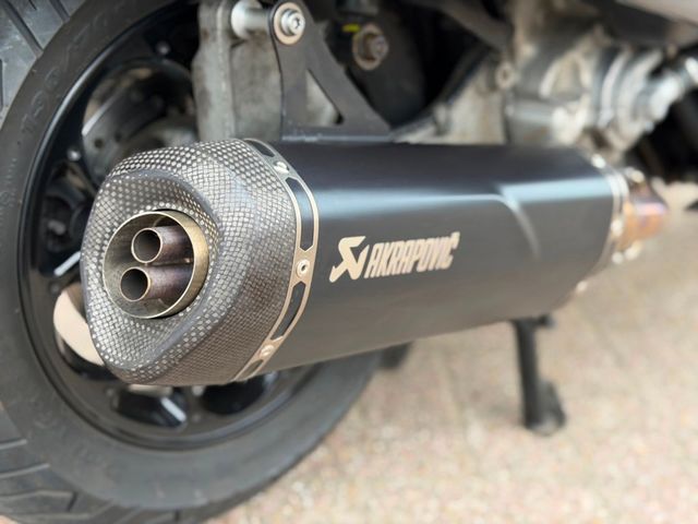 vespa - gts-300