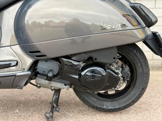vespa - gts-300