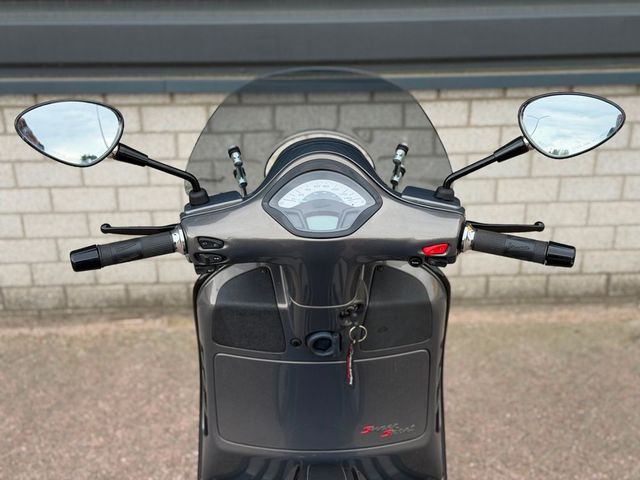 vespa - gts-300
