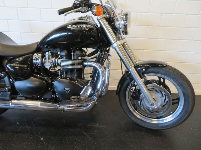 triumph - speedmaster