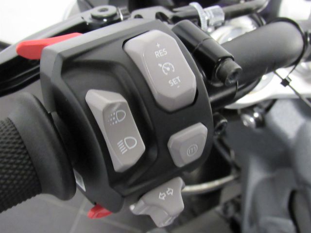 triumph - speed-triple-1200-rs