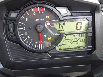 SUZUKI V-STROM DL 650 ABS – foto 4