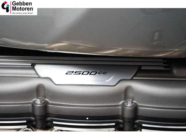 triumph - rocket-3-gt