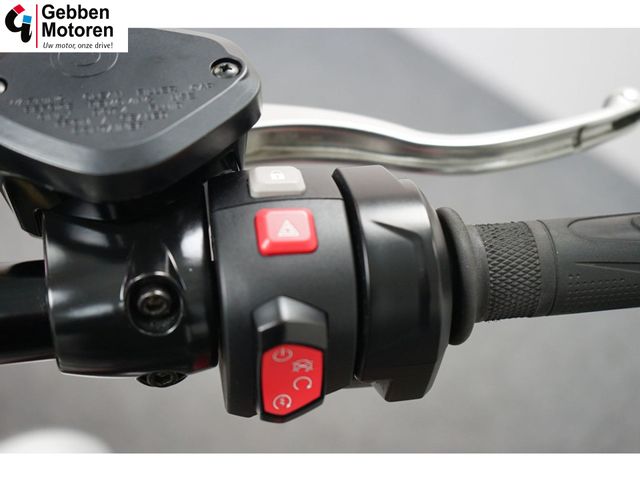 triumph - rocket-3-gt