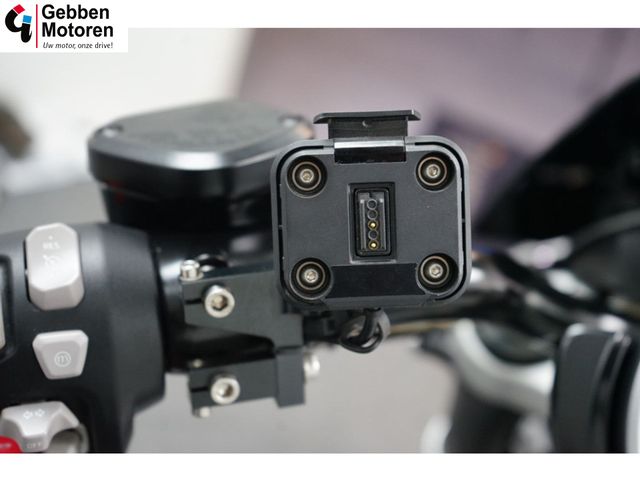 triumph - rocket-3-gt