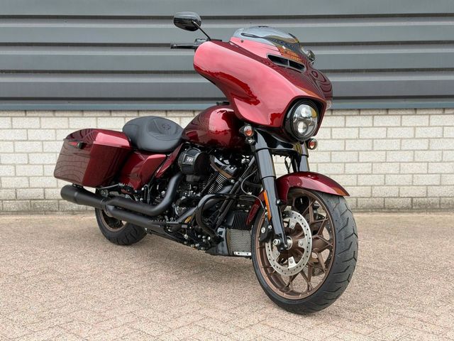 harley-davidson - street-glide-st-flhxst