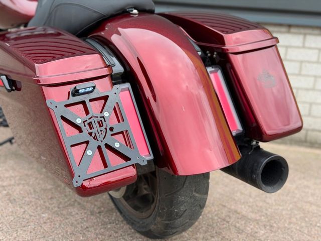 harley-davidson - street-glide-st-flhxst