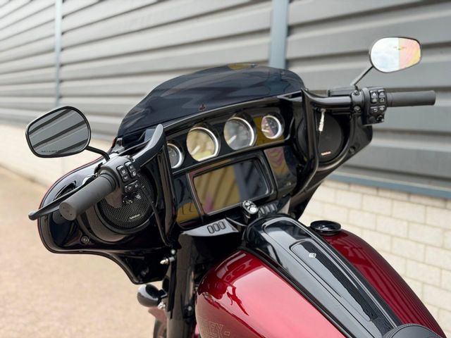 harley-davidson - street-glide-st-flhxst