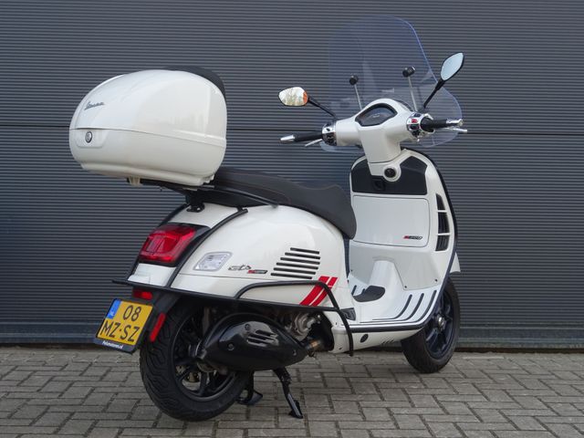 vespa - gts-300-super-sport