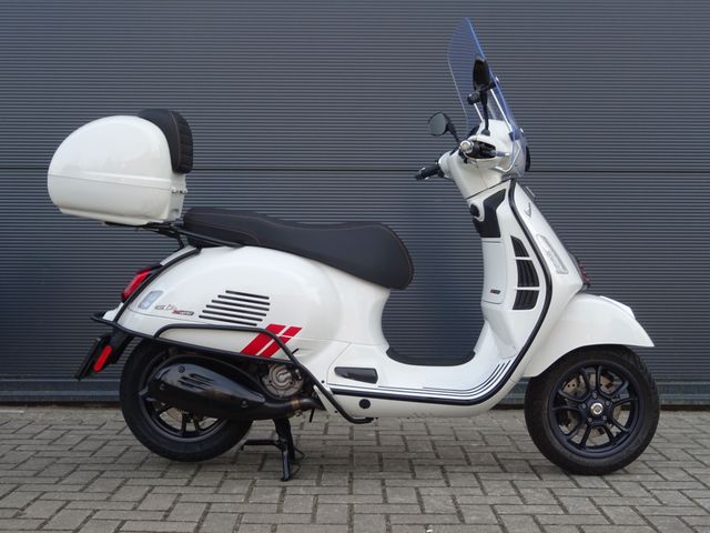 vespa - gts-300-super-sport
