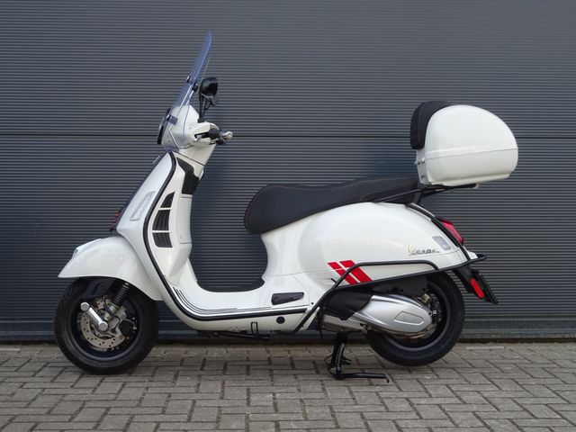 vespa - gts-300-super-sport