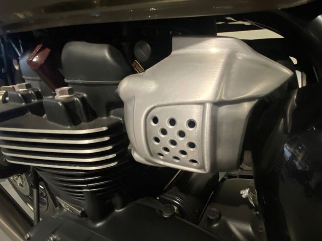 triumph - bonneville-t-100-chrome-edition