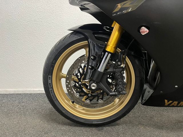 yamaha - yzf-r1