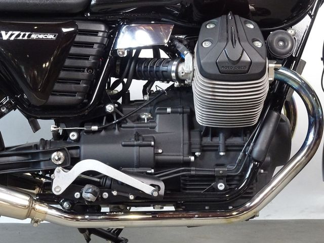 moto-guzzi - v-7-ii-special