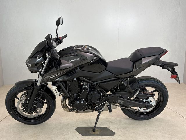 kawasaki - z650-s