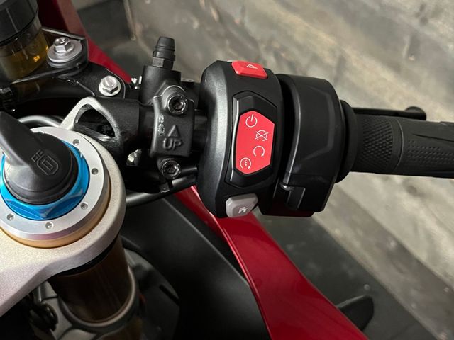 triumph - speed-triple-1200-rr