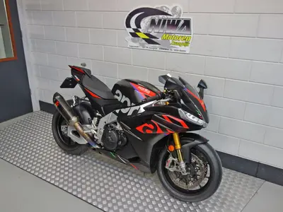 APRILIA RSV 4 FACTORY – foto 2