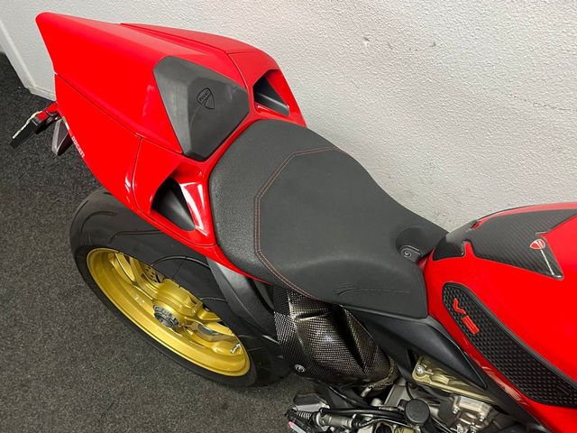 ducati - 1199-panigale-s