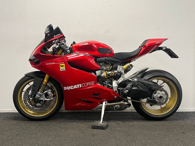 ducati - 1199-panigale-s