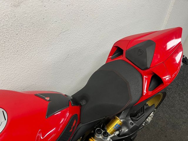 ducati - 1199-panigale-s