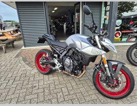 Suzuki GSX-8S 2025
