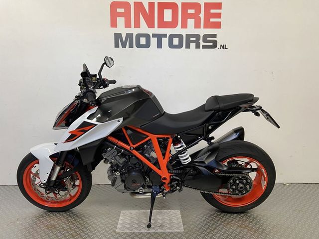 ktm - 1290-super-duke-r