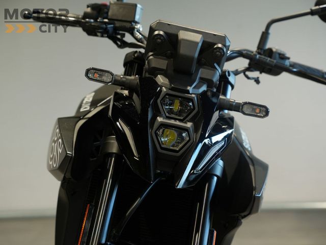 suzuki - gsx-8s