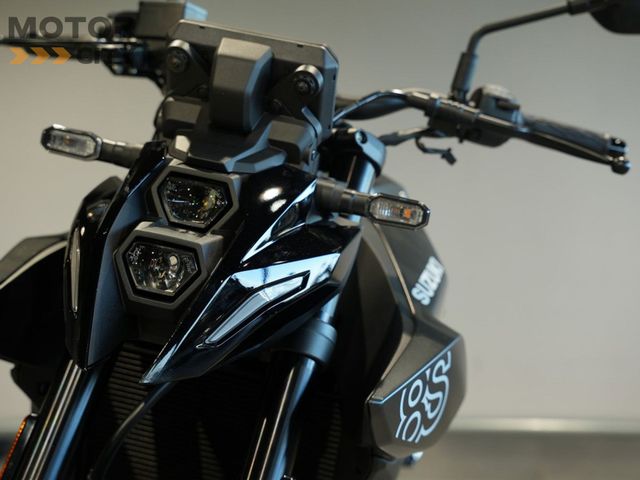 suzuki - gsx-8s
