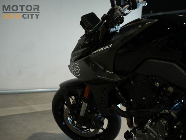 suzuki - gsx-8s