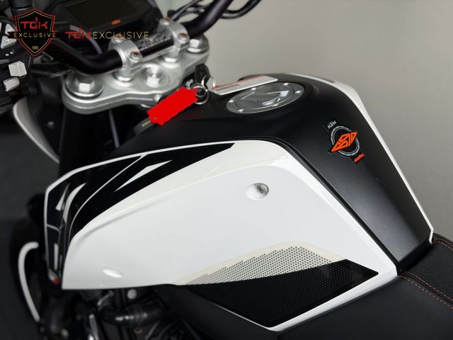 ktm - 690-duke-abs