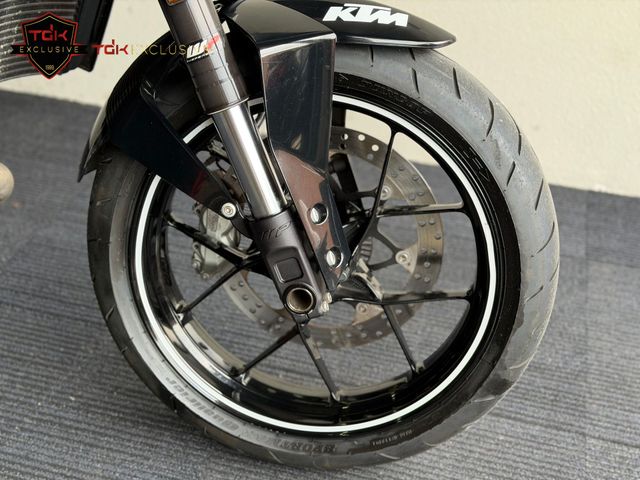 ktm - 690-duke-abs