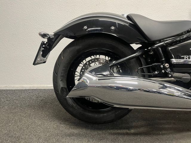 bmw - r-18