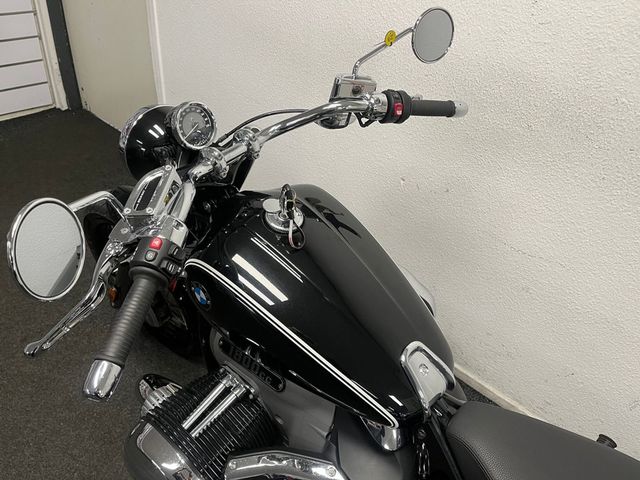 bmw - r-18