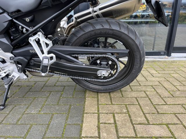 bmw - f-800-gs