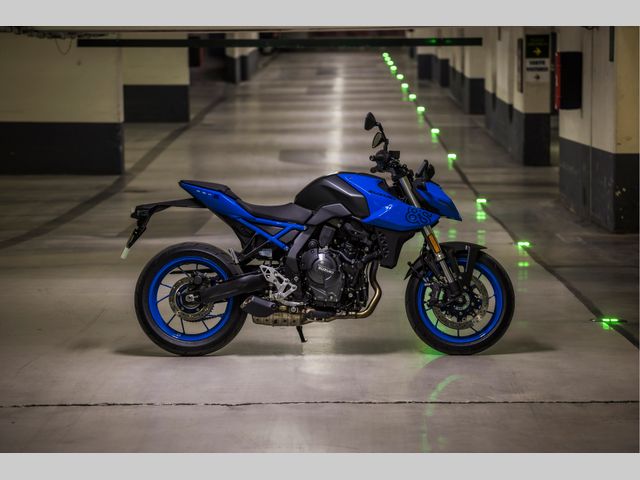 suzuki - gsx-8s