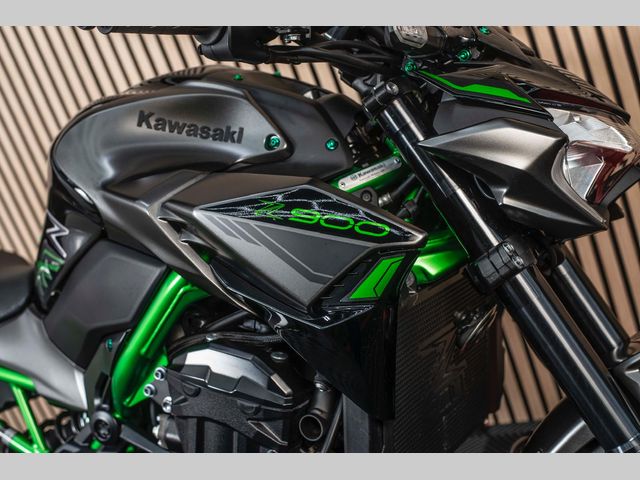 kawasaki - z900