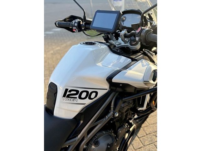 triumph - tiger-explorer-xrt