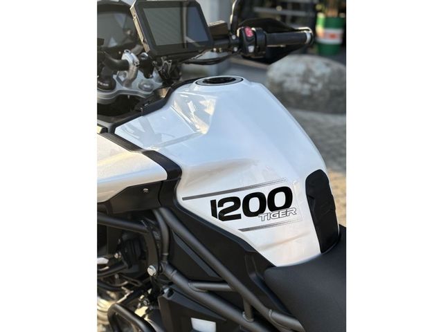 triumph - tiger-explorer-xrt