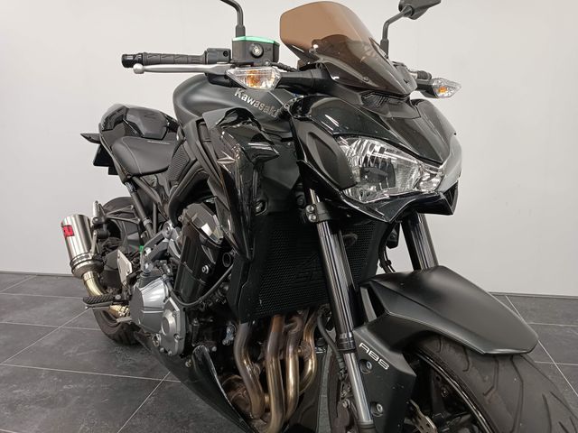 kawasaki - z900