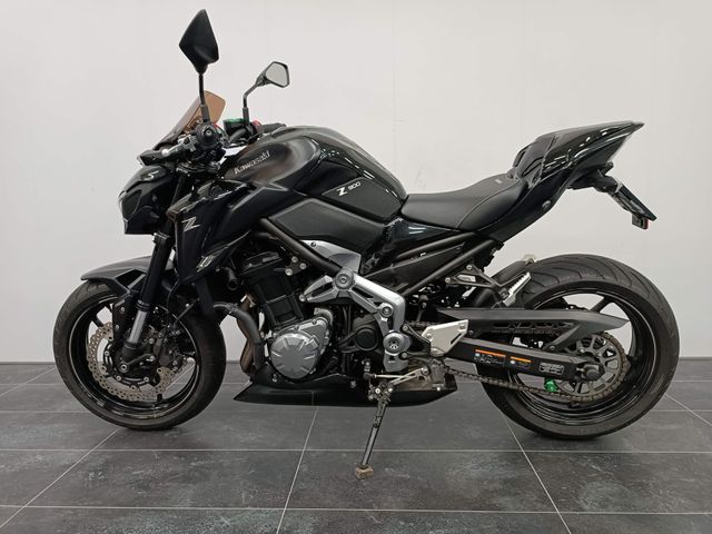 kawasaki - z900