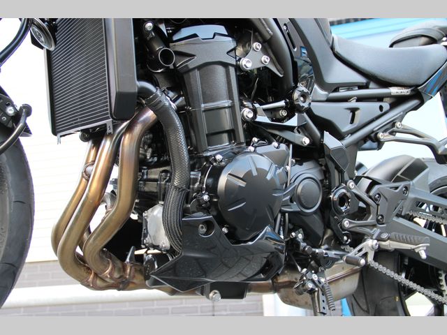 kawasaki - z900
