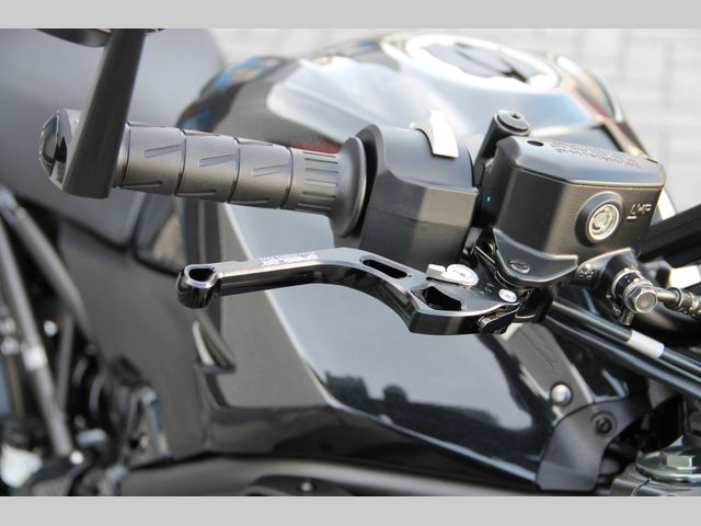kawasaki - z900