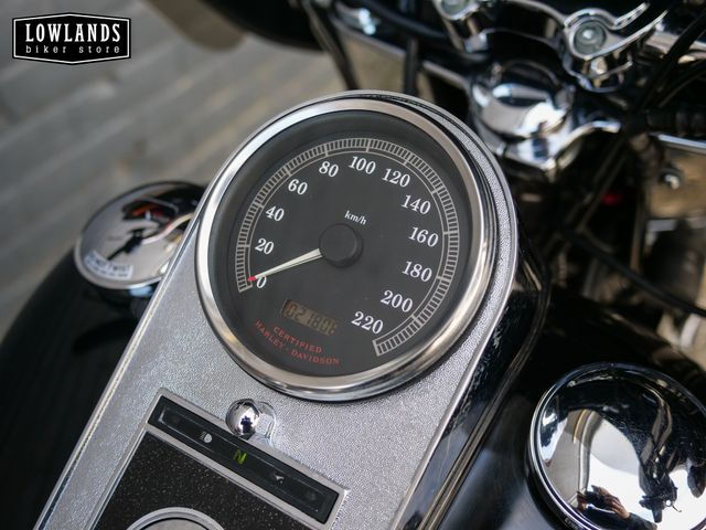 harley-davidson - heritage-softail-classic-flstc