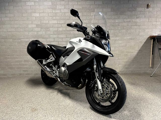 honda - vfr-800-x-crossrunner-abs
