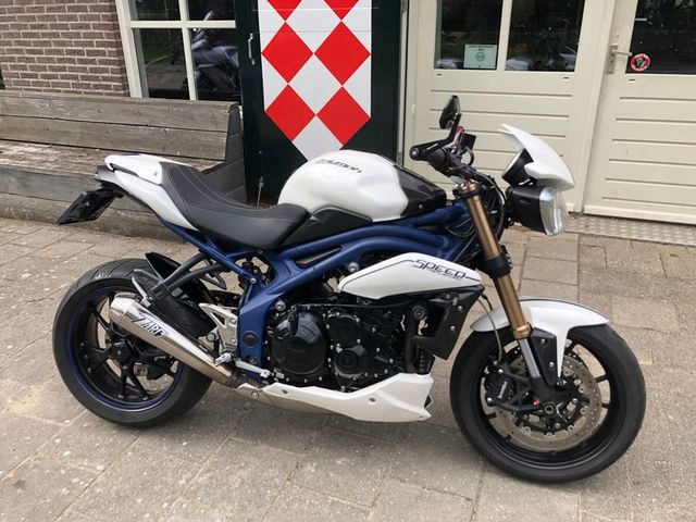 triumph - speed-triple-special-edition