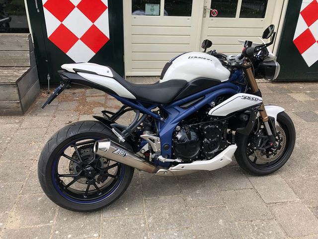 triumph - speed-triple-special-edition