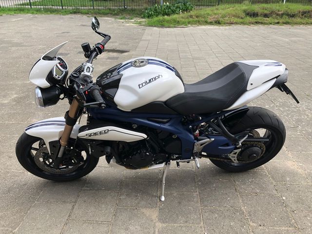 triumph - speed-triple-special-edition
