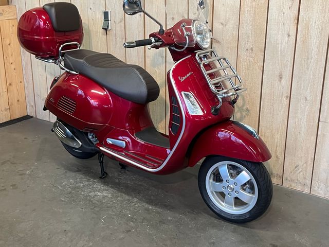 vespa - gts-300