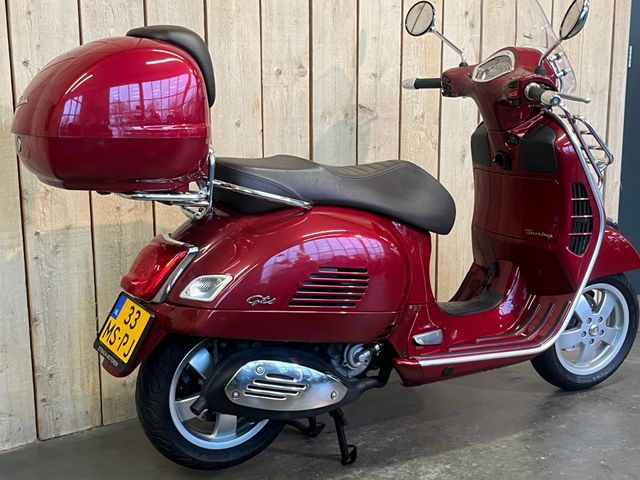 vespa - gts-300