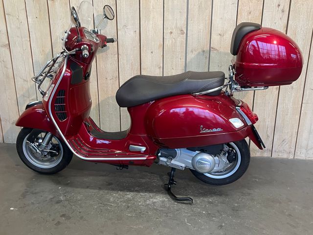 vespa - gts-300
